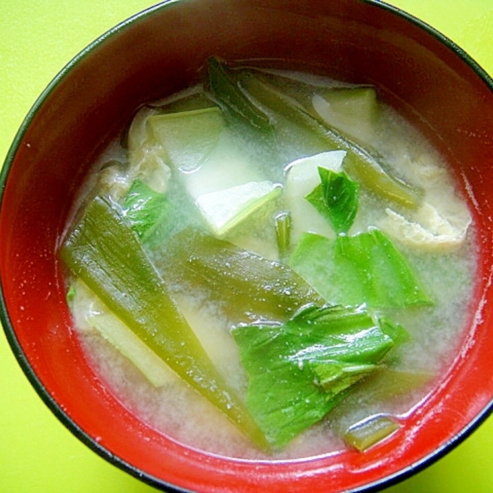 茎ワカメとチンゲン菜の味噌汁